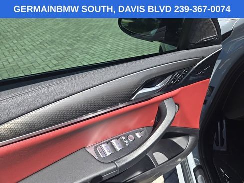 Used 2024 BMW X4 M40i AWD/4WD image 19