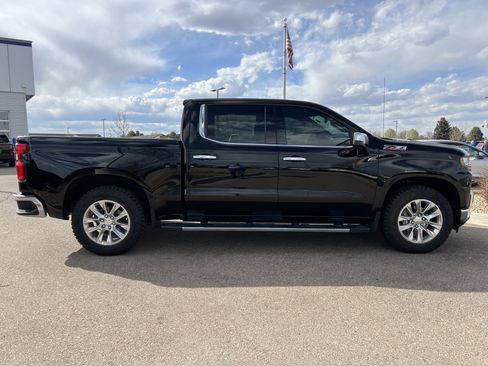 Used 2020 Chevrolet Silverado 1500 LTZ w/ LTZ Premium Package image 9