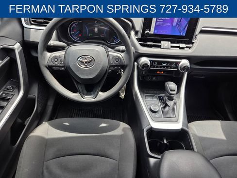 Used 2024 Toyota RAV4 LE AWD/4WD image 9