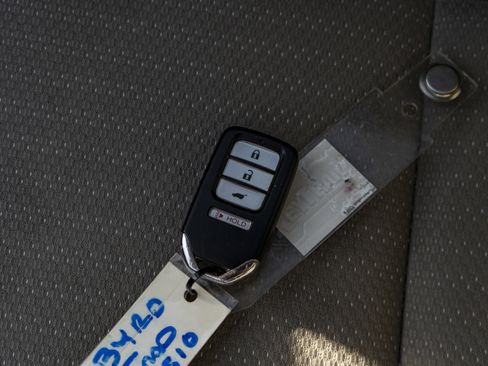 Used 2016 Honda HR-V EX image 43