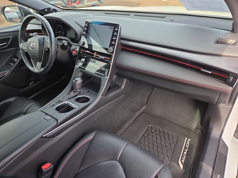 Certified 2020 Toyota Avalon TRD image 17