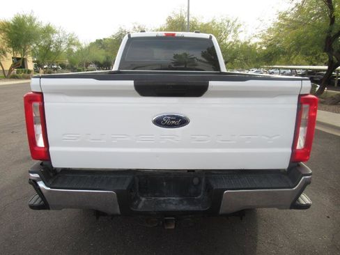 Used 2023 Ford F250 XL image 3