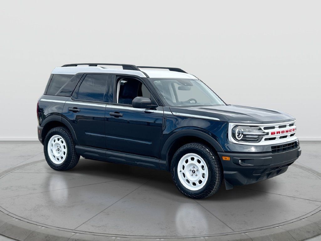 Used 2023 Ford Bronco Sport Heritage w/ Heritage Convenience Package AWD/4WD image 2