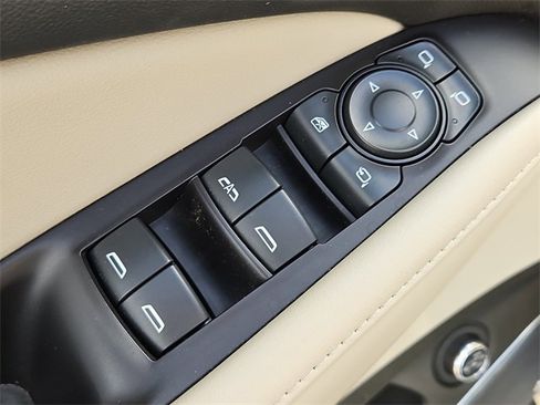 Used 2020 Buick Enclave Premium w/ Surround and Sites Package image 24