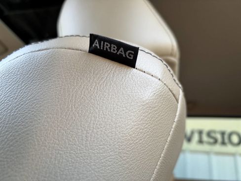 Used 2013 Ford F150 Lariat w/ Luxury Equipment Group image 35