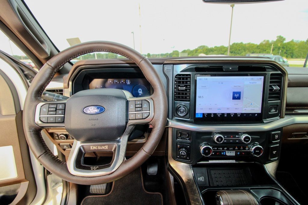 Used 2025 Ford F150 King Ranch AWD/4WD image 32