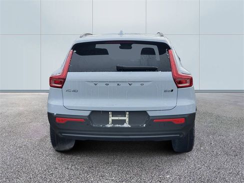 New 2026 Volvo XC40 B5 Plus w/ Protection Package Premier image 5