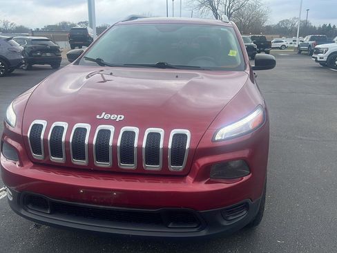 Used 2015 Jeep Cherokee Sport w/ Cold Weather Group image 14