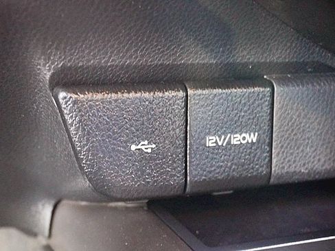 Used 2024 Toyota Camry SE image 28