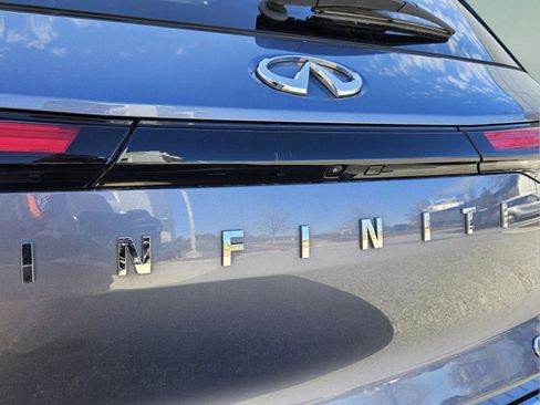 Used 2023 INFINITI QX60 Sensory w/ Cargo Package image 25
