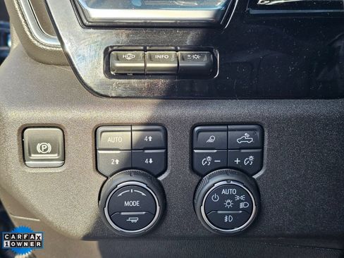 Used 2025 Chevrolet Silverado 2500 High Country w/ Technology Package AWD/4WD image 17