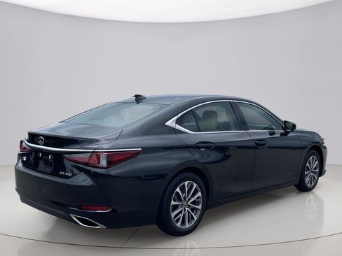 Used 2023 Lexus ES 350 w/ Accessory Package (Z1) FWD image 2