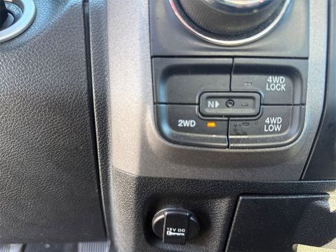 Certified 2018 RAM 1500 Express image 18