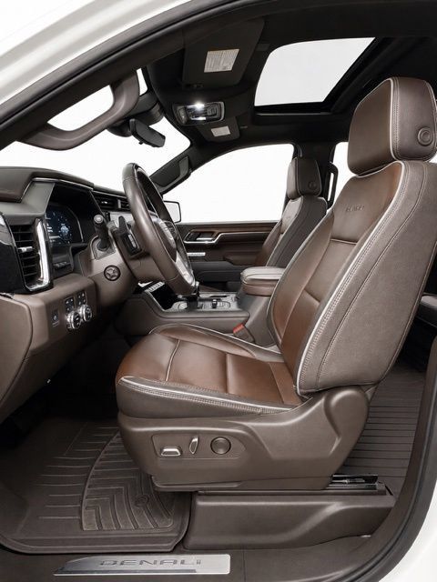 Used 2023 GMC Sierra 1500 Denali AWD/4WD image 13