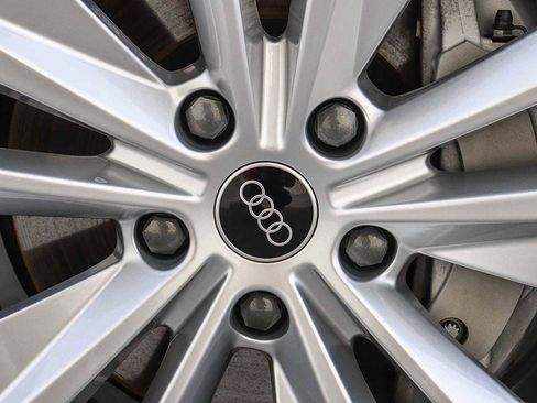 Used 2025 Audi Q6 e-tron Premium w/ Convenience Package image 15