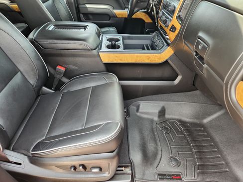 Used 2019 Chevrolet Silverado 3500 High Country w/ Duramax Plus Package AWD/4WD image 15