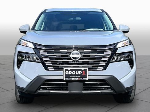 New 2026 Nissan Rogue SV FWD image 3