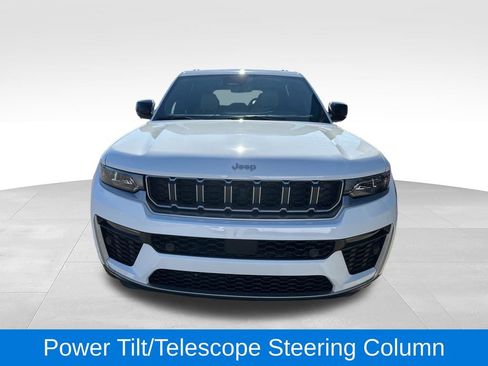New 2026 Jeep Grand Cherokee Limited w/ Luxury Tech Group II AWD/4WD image 5
