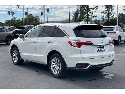 Used 2017 Acura RDX w/ AcuraWatch Plus Package FWD image 4