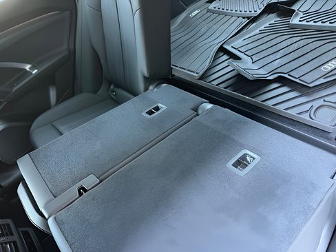 Certified 2025 Audi Q5 Premium AWD/4WD image 46