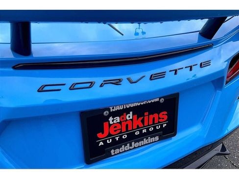 Used 2025 Chevrolet Corvette Stingray Premium Cpe w/ Z51 Performance Package RWD image 28