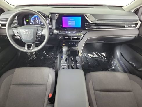 Used 2025 Toyota Camry LE w/ Convenience Package FWD image 16
