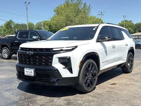 Used 2024 Chevrolet Traverse RS AWD/4WD image 5