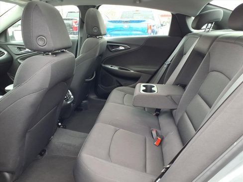Used 2024 Chevrolet Malibu LT image 10