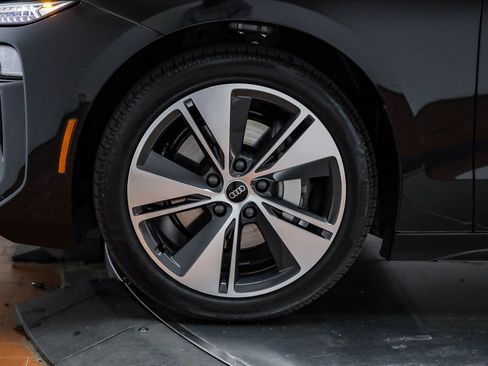 New 2025 Audi A6 e-tron Premium Plus image 14