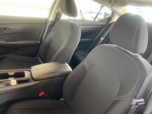 Certified 2025 Nissan Sentra S FWD image 5