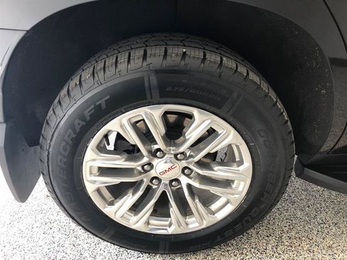 Used 2022 GMC Yukon SLT AWD/4WD image 21