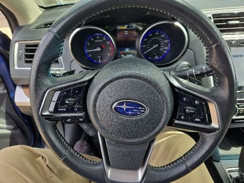 Used 2019 Subaru Outback 2.5i Limited AWD/4WD image 4