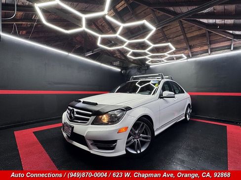 Used 2013 Mercedes-Benz C 250 Sedan image 2