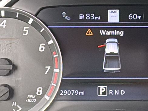 Used 2022 Nissan Titan SV w/ SV Convenience Package image 14