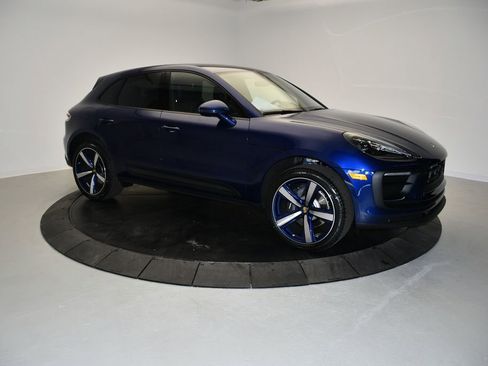 New 2026 Porsche Macan AWD/4WD image 9