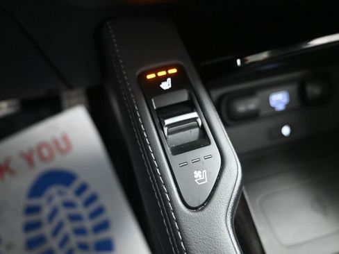 Certified 2022 Kia Telluride SX w/ SX Prestige Package image 24