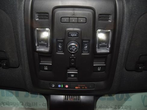 Used 2023 Chevrolet Tahoe High Country AWD/4WD image 51