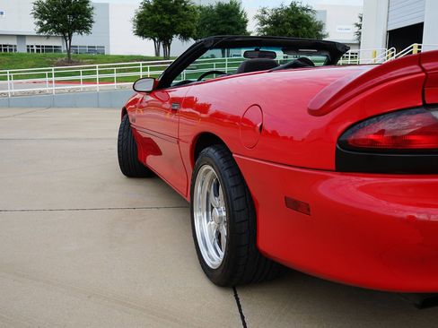 Used 1995 Chevrolet Camaro Z28 image 29