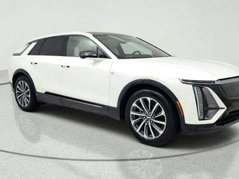 Used 2024 Cadillac Lyriq Sport RWD image 1