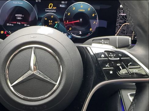 Used 2022 Mercedes-Benz E 350 Sedan w/ AMG Line Exterior image 38