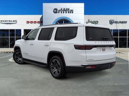 Used 2022 Jeep Wagoneer Series III image 9