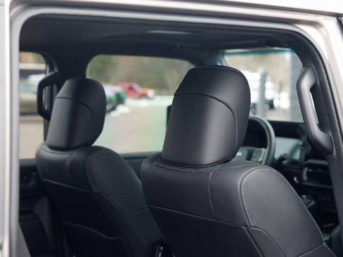 Used 2025 Toyota Land Cruiser image 27