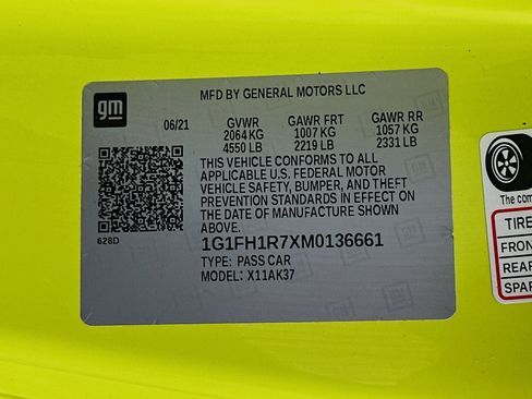 Used 2021 Chevrolet Camaro SS RWD image 12