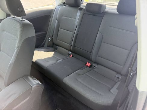 Used 2015 Volkswagen Golf Launch Edition FWD image 12
