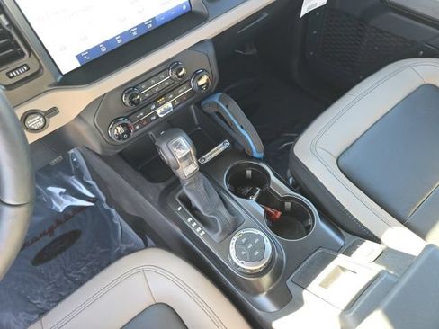 Used 2023 Ford Bronco Wildtrak AWD/4WD image 18