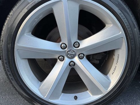 Used 2010 Dodge Challenger R/T image 23