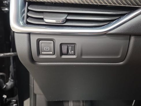Used 2021 Cadillac XT4 Sport w/ Cold Weather Package FWD image 26