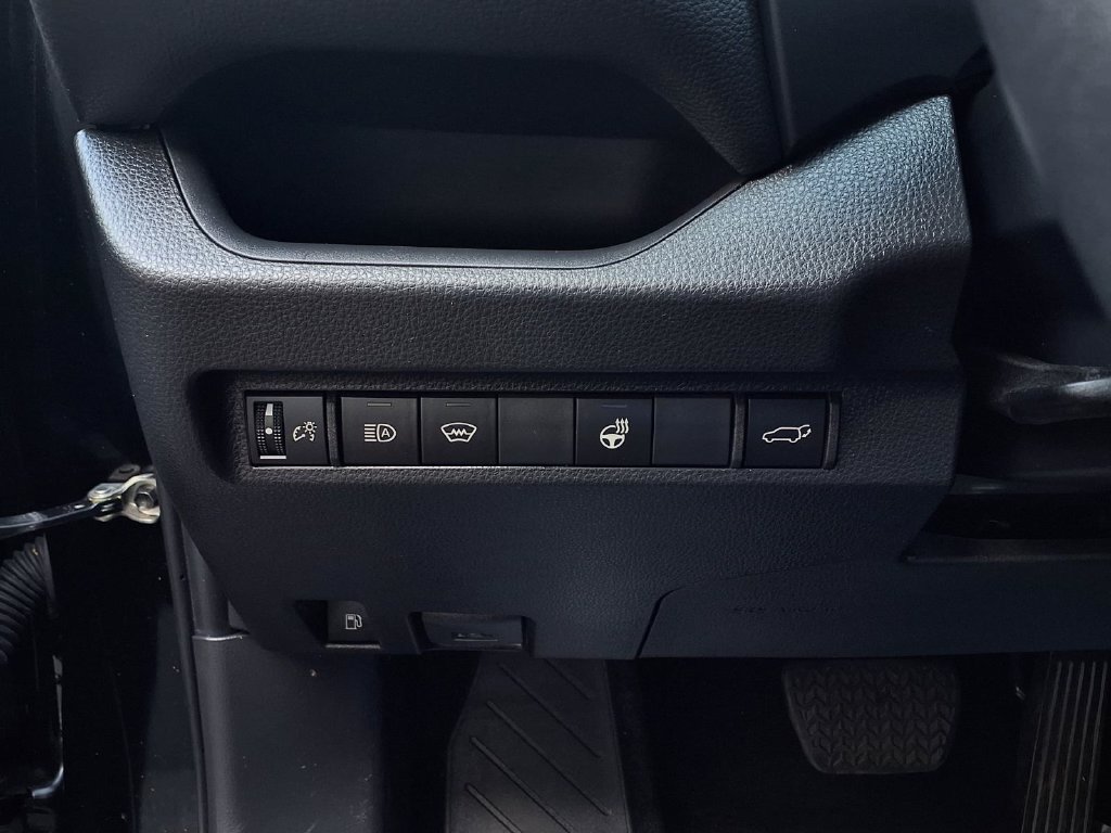 Certified 2023 Toyota RAV4 XLE w/ Convenience Package AWD/4WD image 17