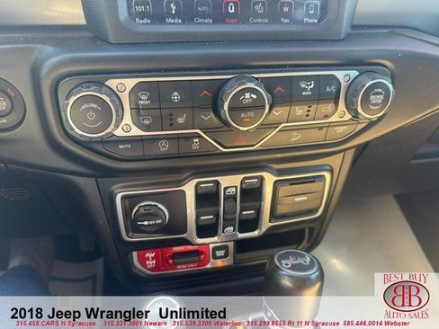 Used 2018 Jeep Wrangler Unlimited Rubicon w/ Dual Top Group AWD/4WD image 16