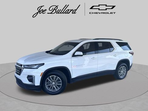 Used 2023 Chevrolet Traverse LT FWD image 1